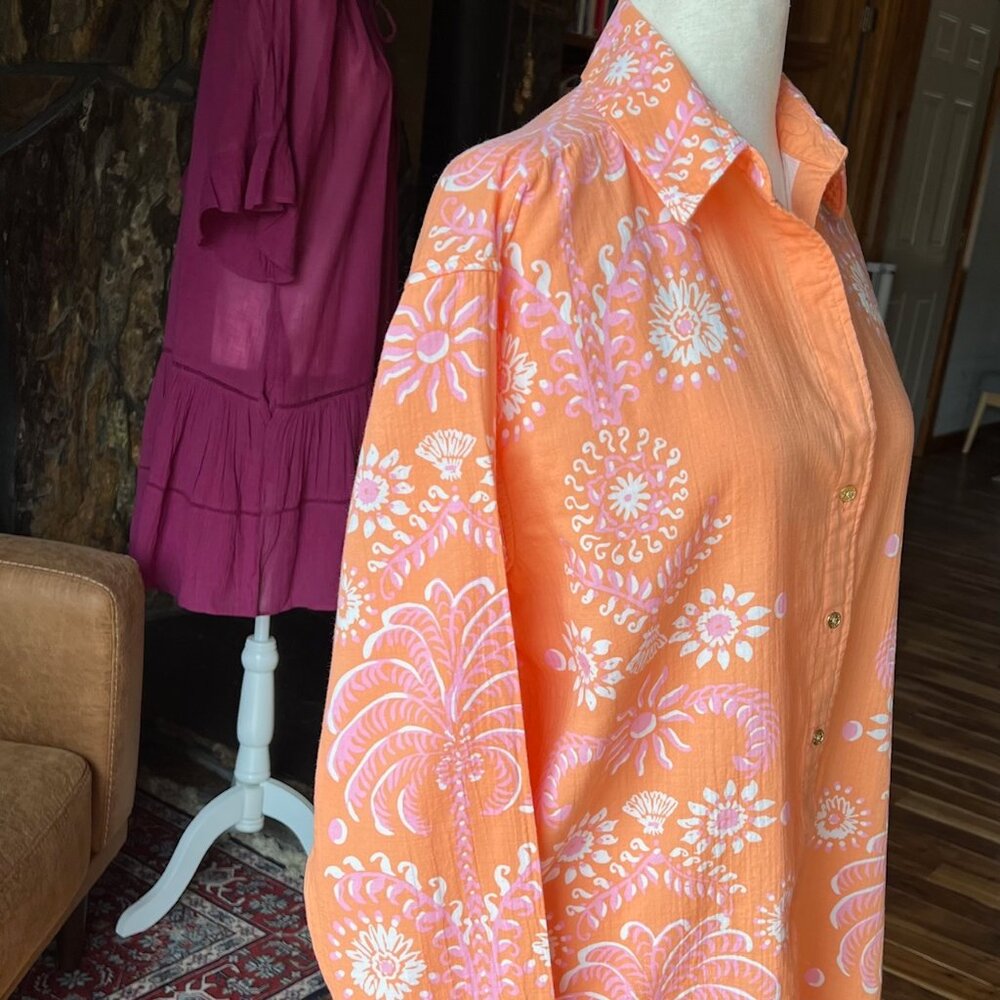 Lilly Pulitzer Button-Up Top - Picture 8 of 13